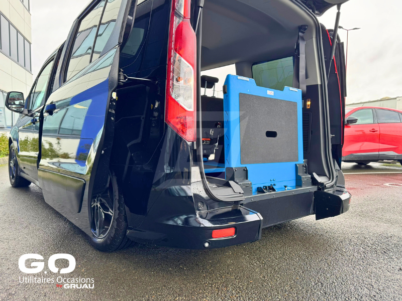 Véhicule TPMR Occasion - Ford Grand Tourneo Connect TPMR 1 fauteuil (19)