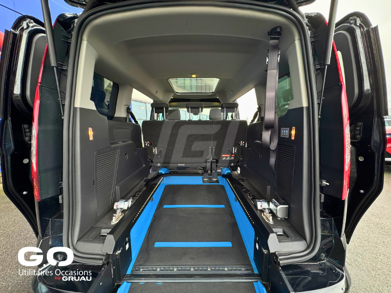 Véhicule TPMR Occasion - Ford Grand Tourneo Connect TPMR 1 fauteuil (22)