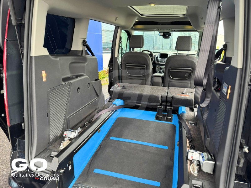 Véhicule TPMR Occasion - Ford Grand Tourneo Connect TPMR 1 fauteuil (24)