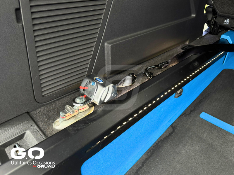 Véhicule TPMR Occasion - Ford Grand Tourneo Connect TPMR 1 fauteuil (26)