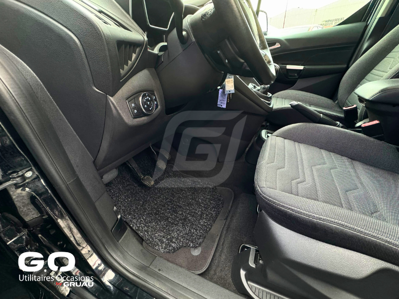 Véhicule TPMR Occasion - Ford Grand Tourneo Connect TPMR 1 fauteuil (29)