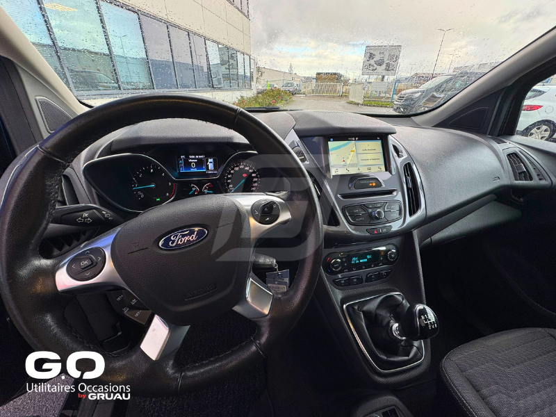 Véhicule TPMR Occasion - Ford Grand Tourneo Connect TPMR 1 fauteuil (31)