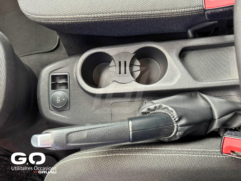 Véhicule TPMR Occasion - Ford Grand Tourneo Connect TPMR 1 fauteuil (36)